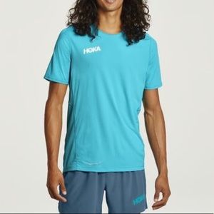 Hoka MEN'S Performance Short Sleeve